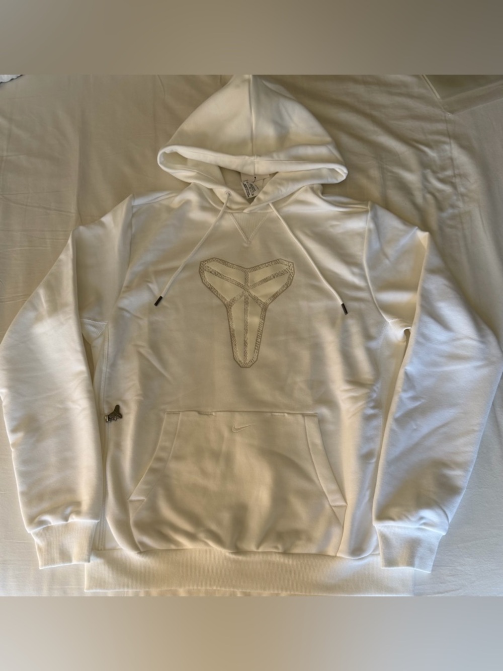 Nike Kobe Bryant Therma Fit Pullover White Hoodie HF0066-100 Men’s Sz: Medium-T